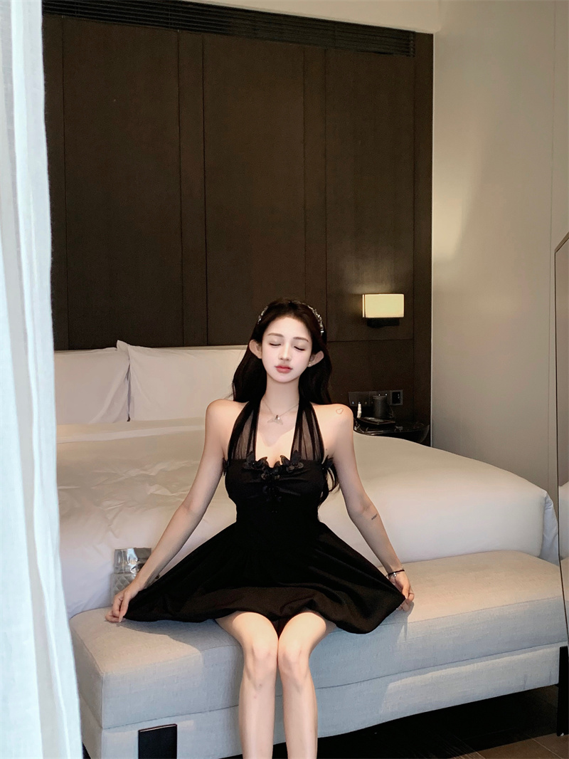 Women's Pure Desire High Waist A-Line Halter Dress with Mesh Splicing - Image 4