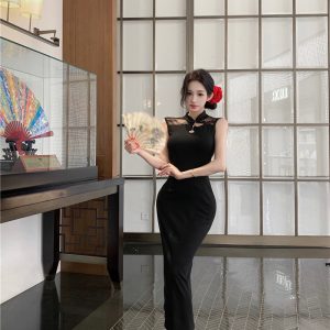 New Chinese Style Black Lace Panel Bodycon Qipao Dress with Slit