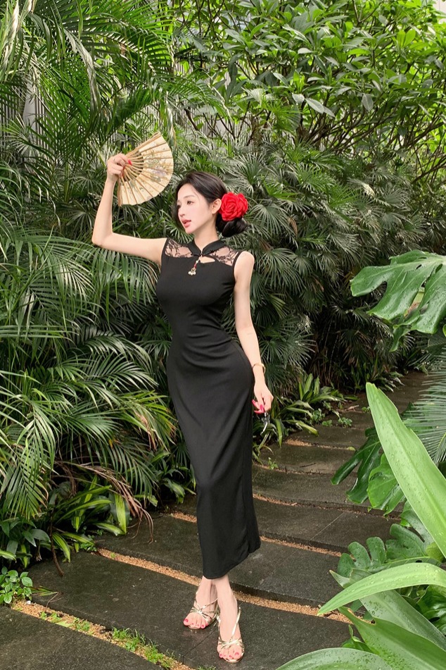 New Chinese Style Black Lace Panel Bodycon Qipao Dress with Slit - Image 5