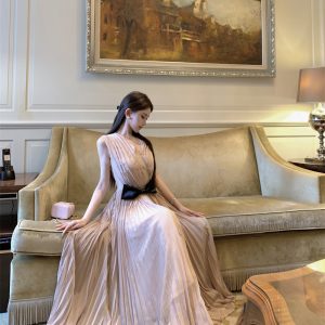 French Waist-Cinched Long Dress Sleeveless Chiffon V-Neck Pleated A-Line Gown