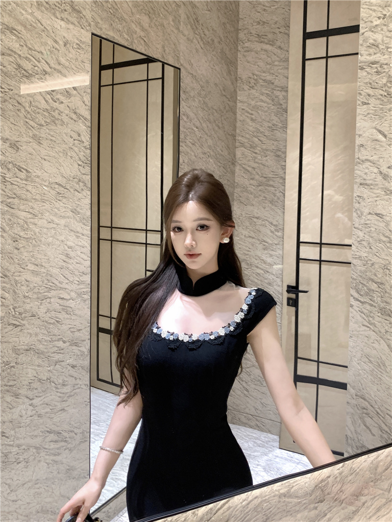 Sand-Washed 100% Linen Little Black Qipao Dress