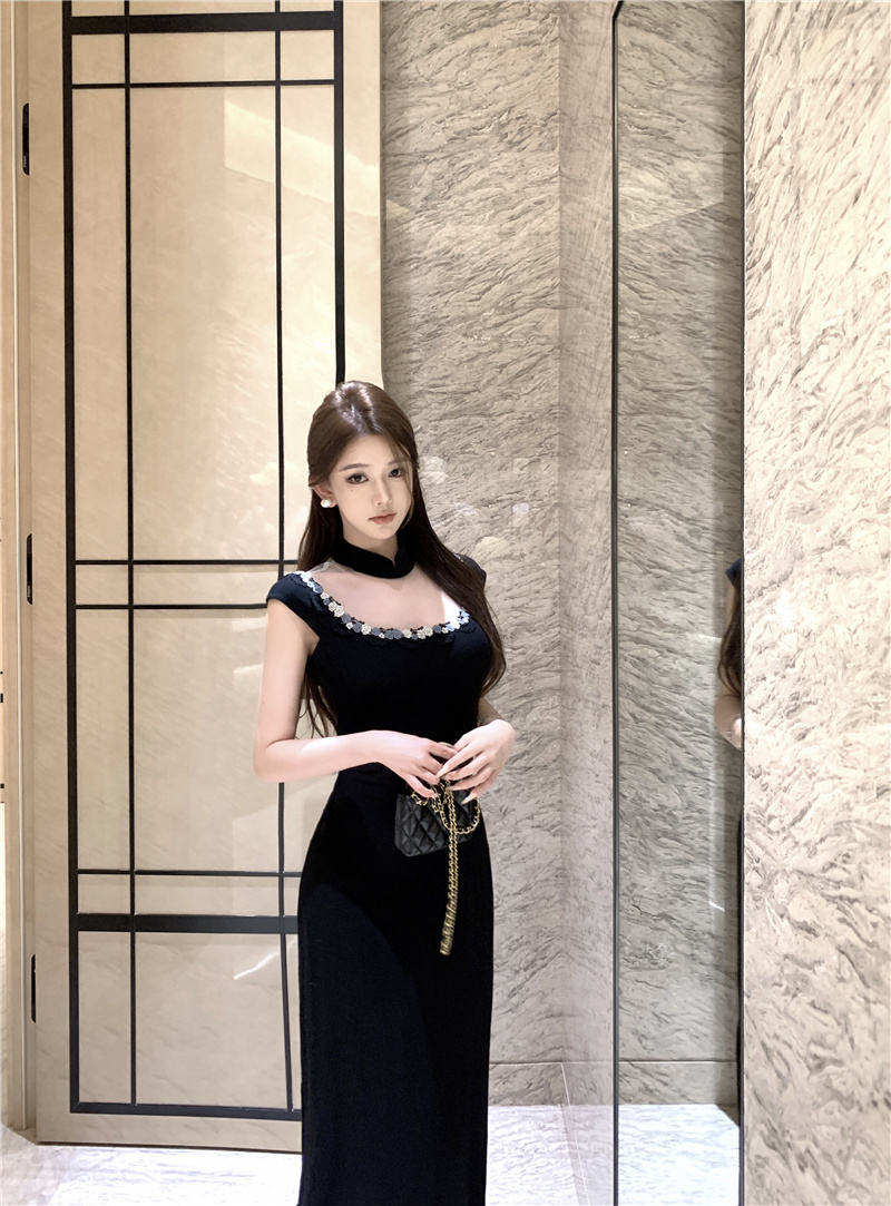Sand-Washed 100% Linen Little Black Qipao Dress - Image 2