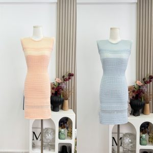 French Style Slimming Knit Dress for Petite Women Summer 2026