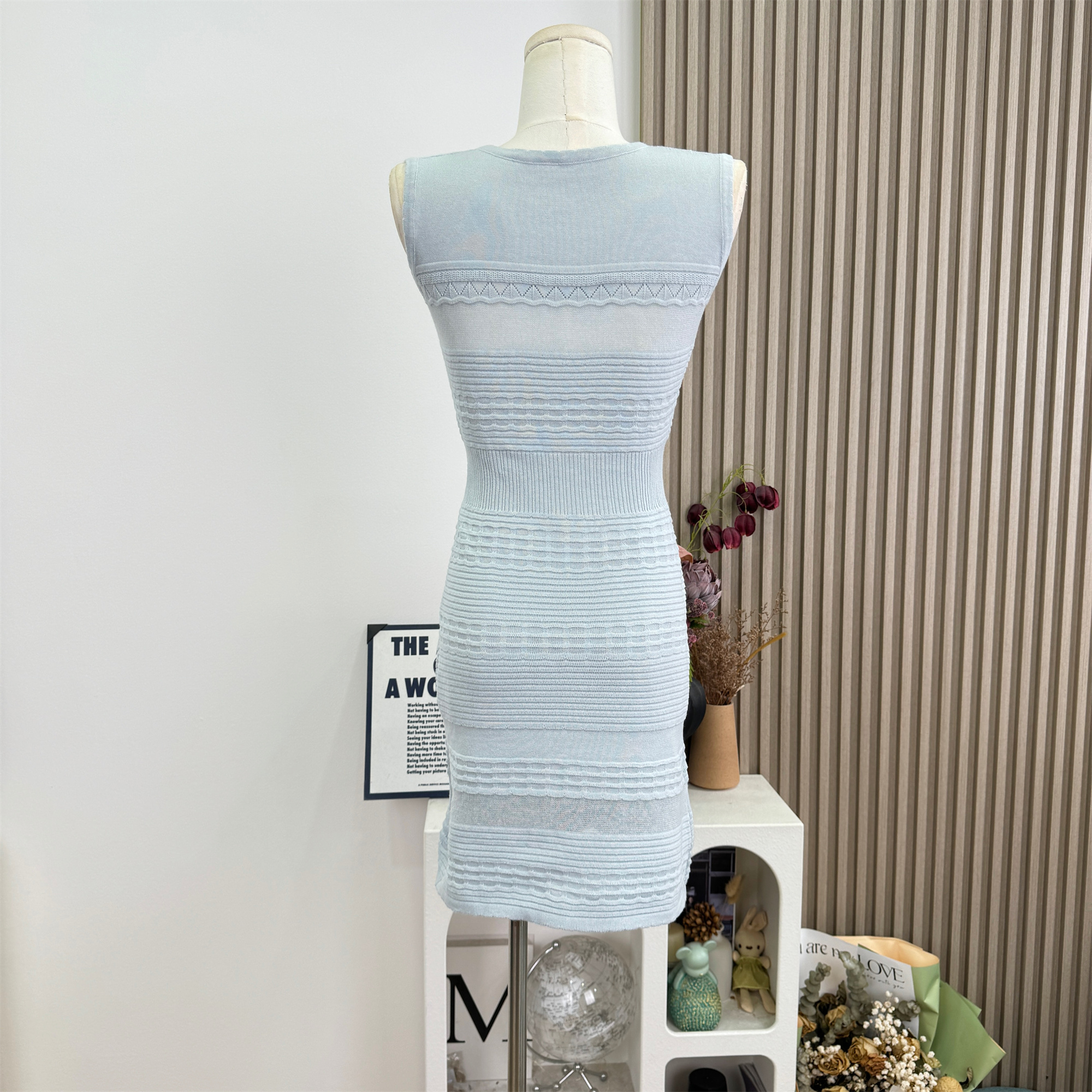 French Style Slimming Knit Dress for Petite Women Summer 2026 - Image 4