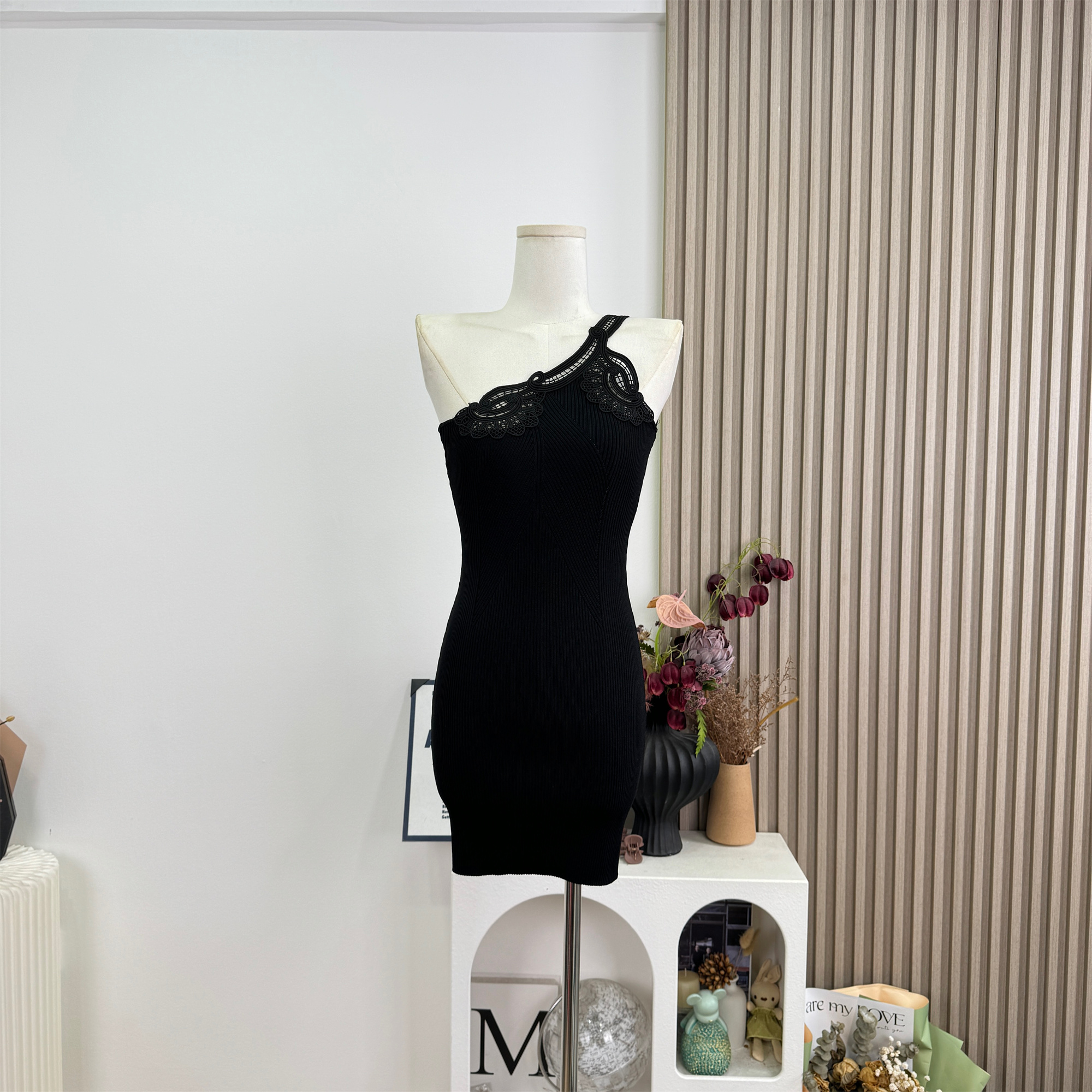 Hotdog Unique One-Shoulder Knitted Bodycon Dress for Women - Image 2