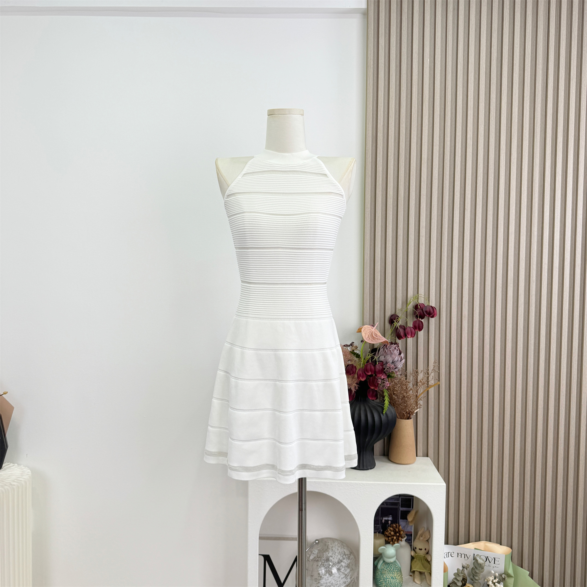 Sleeveless Knit Dress for Women Summer Hollow Waist - Image 4