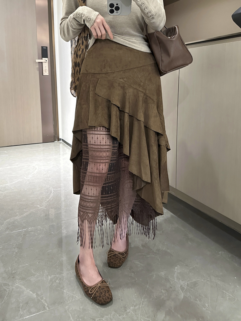 2026 Autumn Winter Asymmetric Lace Patchwork Faux Suede Skirt with Ruffles and Pleats Loose A-Line Midi Skirt - Image 2